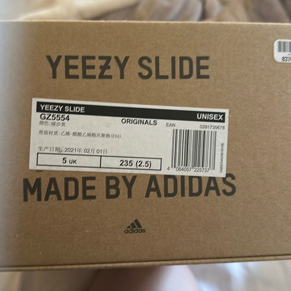 Yeezy slides - Picture 2 of 4